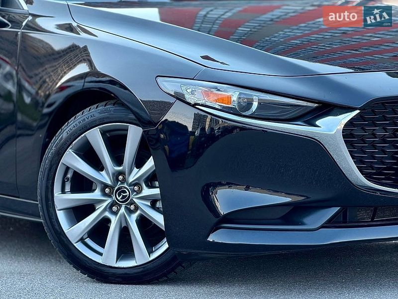 Седан Mazda 3 2019 в Києві