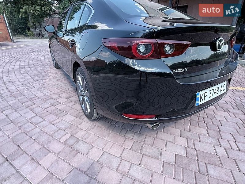 Седан Mazda 3 2024 в Томаковке