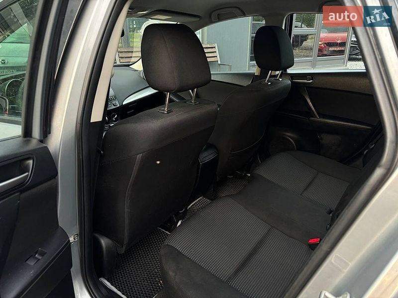 Хэтчбек Mazda 3 2012 в Львове