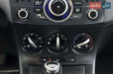 Хэтчбек Mazda 3 2012 в Львове
