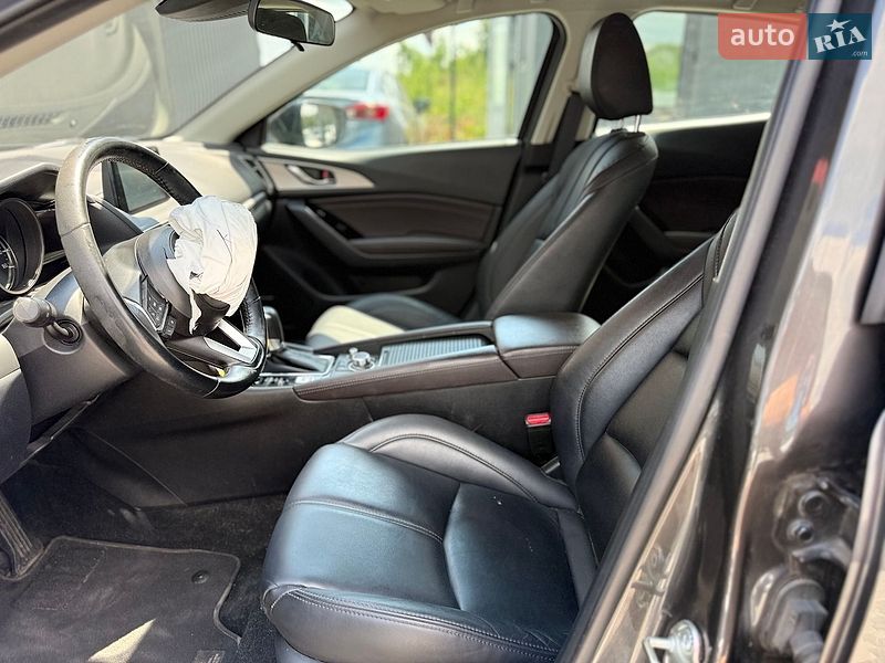 Хетчбек Mazda 3 2018 в Львові