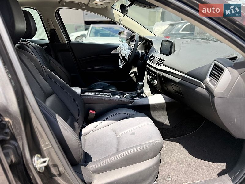 Хетчбек Mazda 3 2018 в Львові