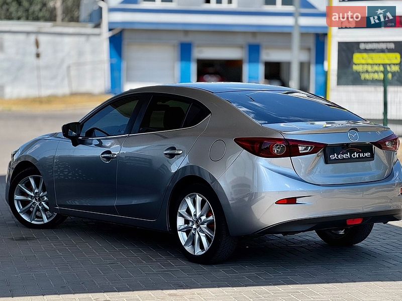 Седан Mazda 3 2013 в Николаеве