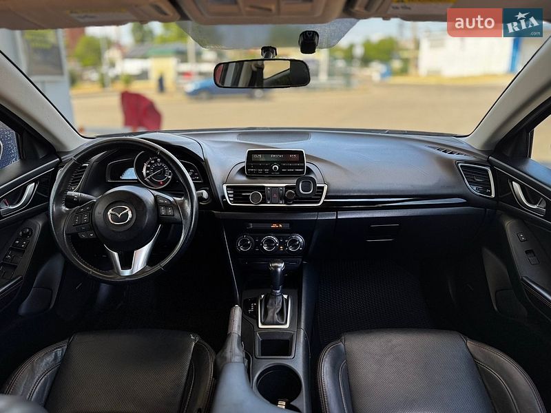 Седан Mazda 3 2013 в Николаеве