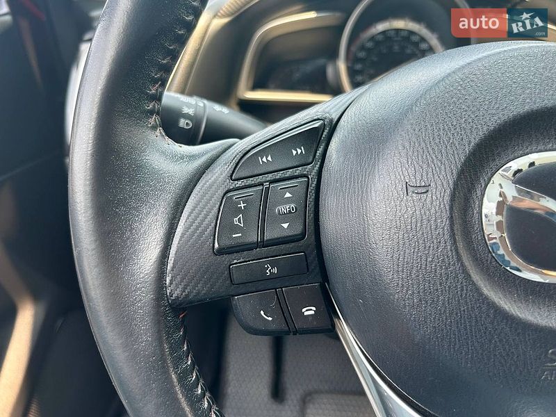 Седан Mazda 3 2014 в Киеве