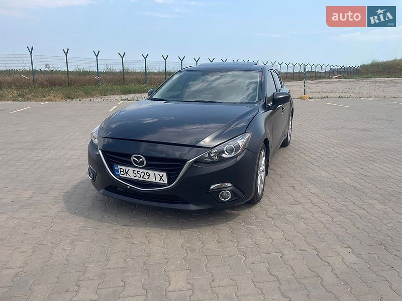Хэтчбек Mazda 3 2016 в Одессе