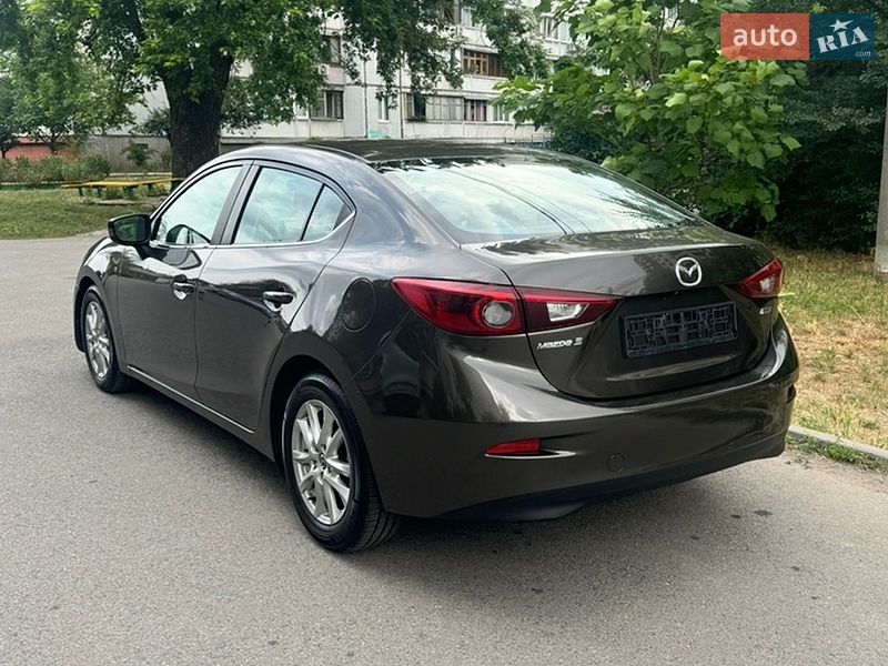Седан Mazda 3 2015 в Харкові