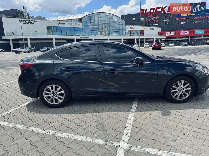 Седан Mazda 3 2015 в Києві
