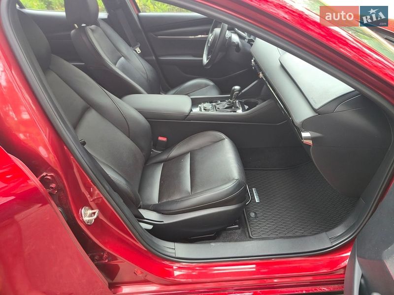 Хэтчбек Mazda 3 2021 в Днепре