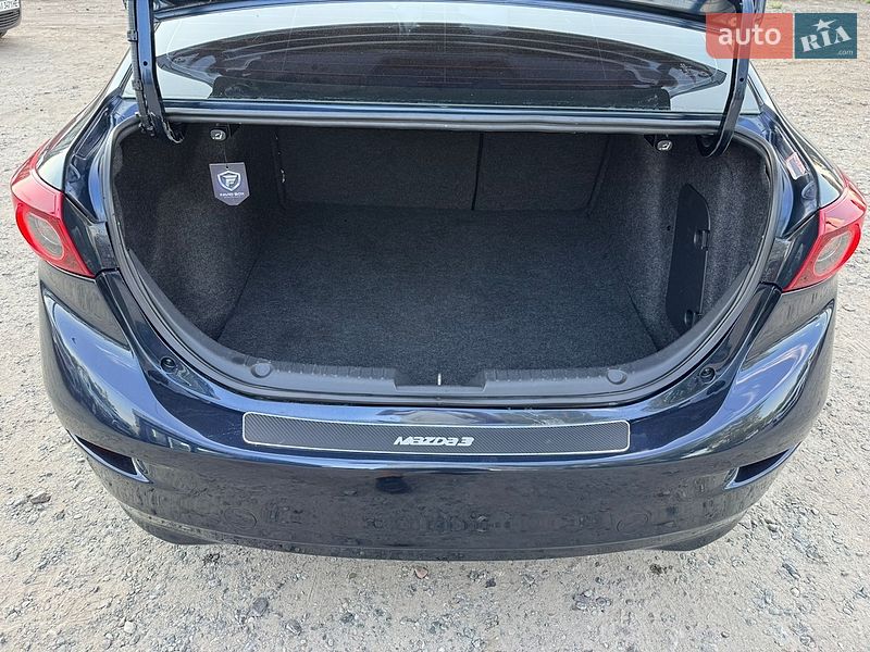 Седан Mazda 3 2014 в Полтаве