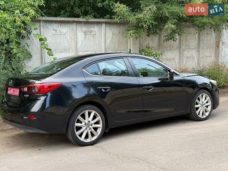 Седан Mazda 3 2016 в Рівному
