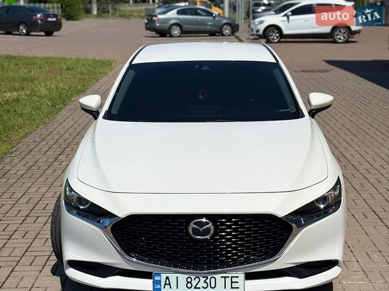 Седан Mazda 3 2020 в Киеве