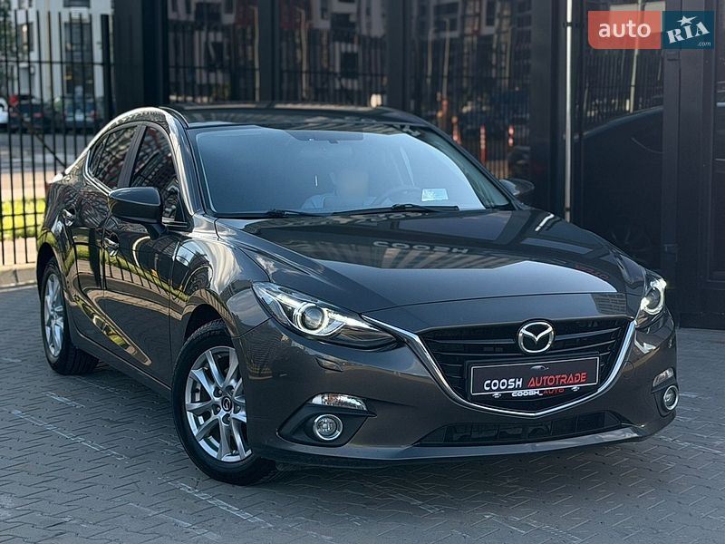 Седан Mazda 3 2014 в Киеве