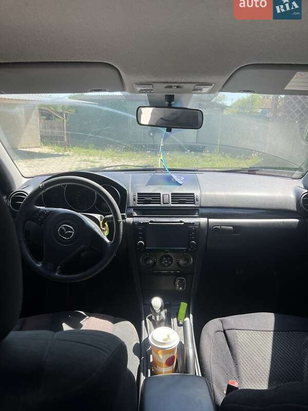 Хэтчбек Mazda 3 2005 в Гайсине