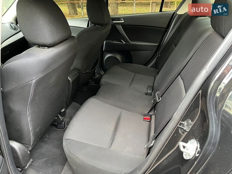 Седан Mazda 3 2013 в Одесі