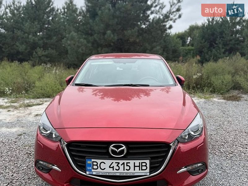 Седан Mazda 3 2017 в Львові