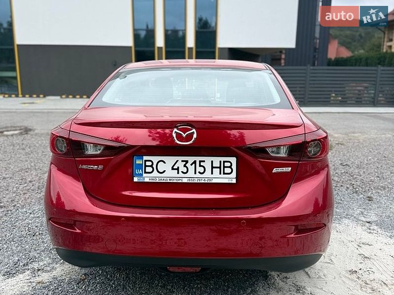 Седан Mazda 3 2017 в Львові