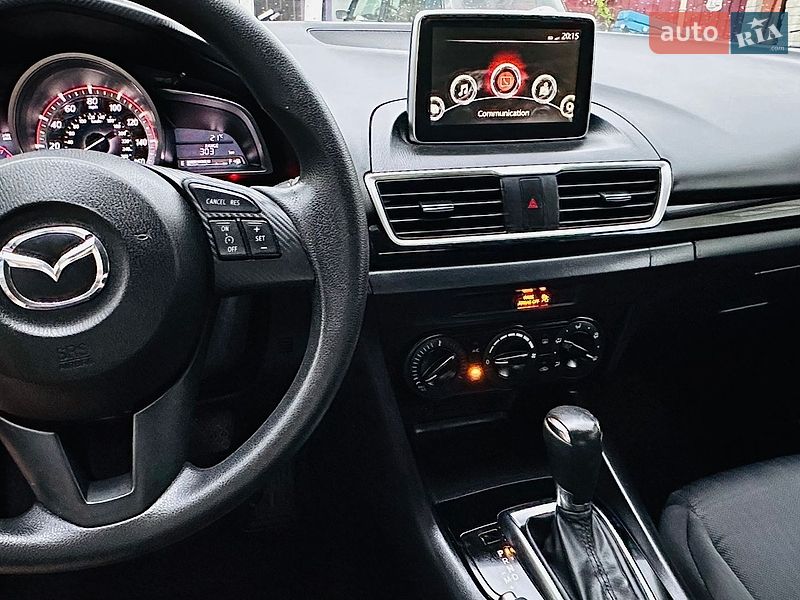 Mazda 3 2016