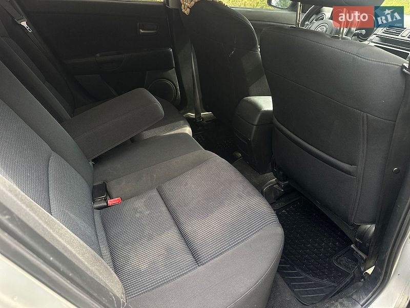 Хэтчбек Mazda 3 2005 в Киеве
