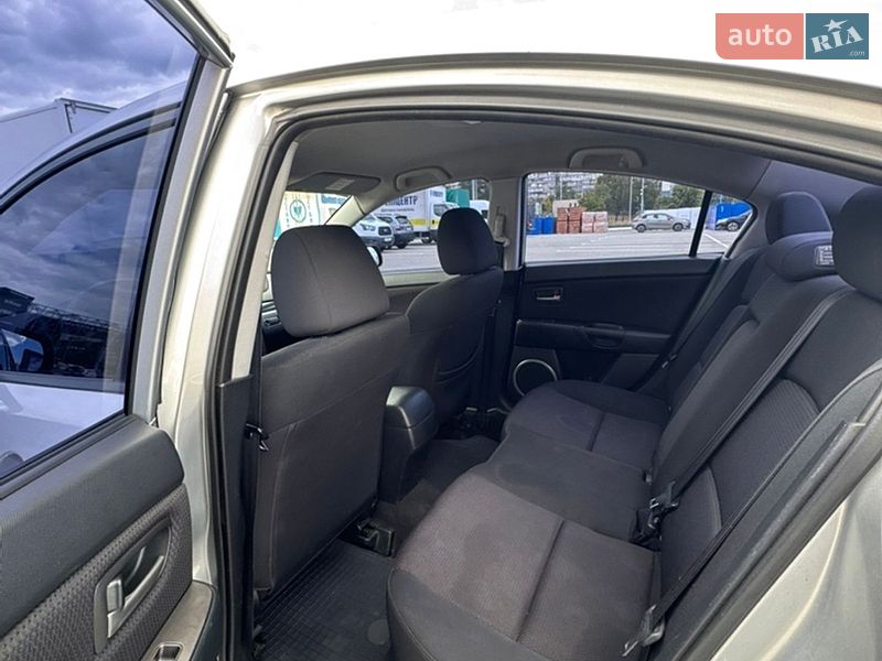 Седан Mazda 3 2006 в Києві