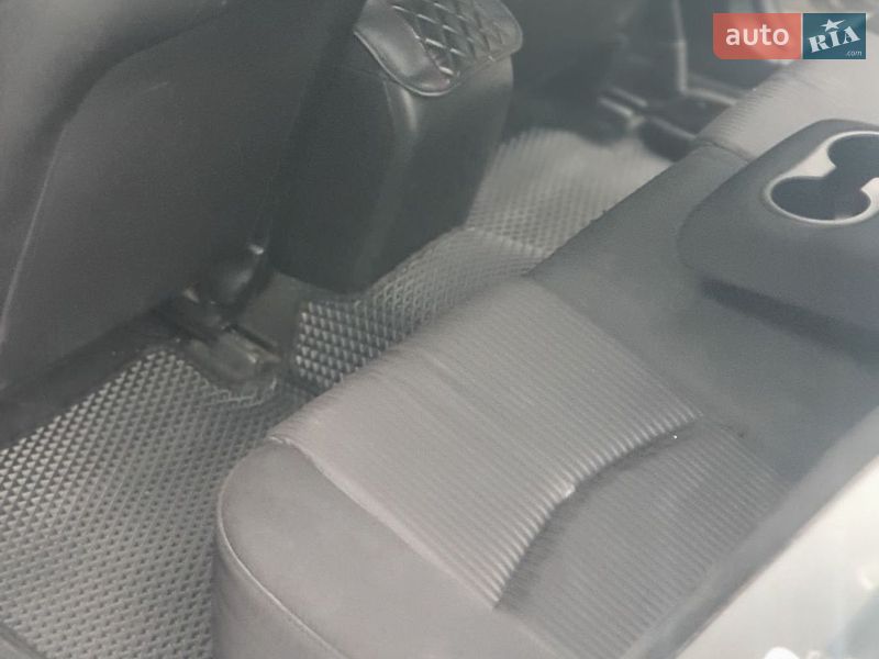 Седан Mazda 3 2016 в Одесі