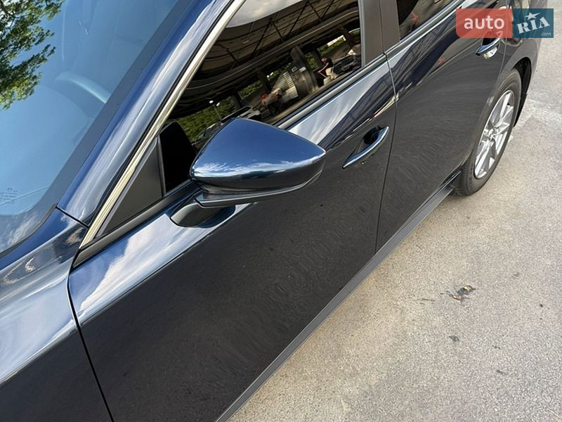 Седан Mazda 3 2021 в Умані