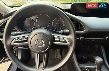 Седан Mazda 3 2021 в Умані