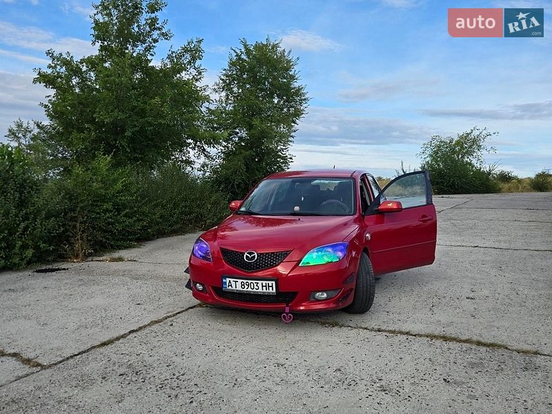 Хэтчбек Mazda 3 2005 в Южноукраинске