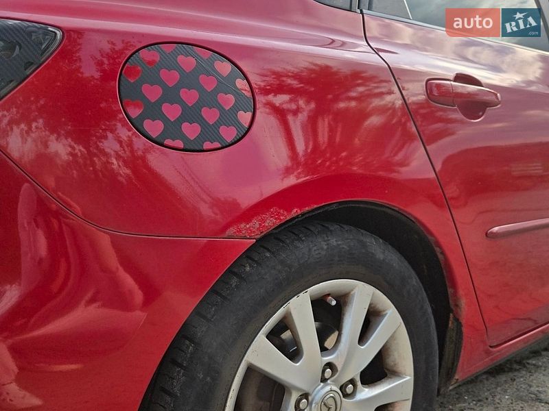 Хэтчбек Mazda 3 2005 в Южноукраинске