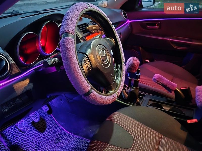 Хэтчбек Mazda 3 2005 в Южноукраинске