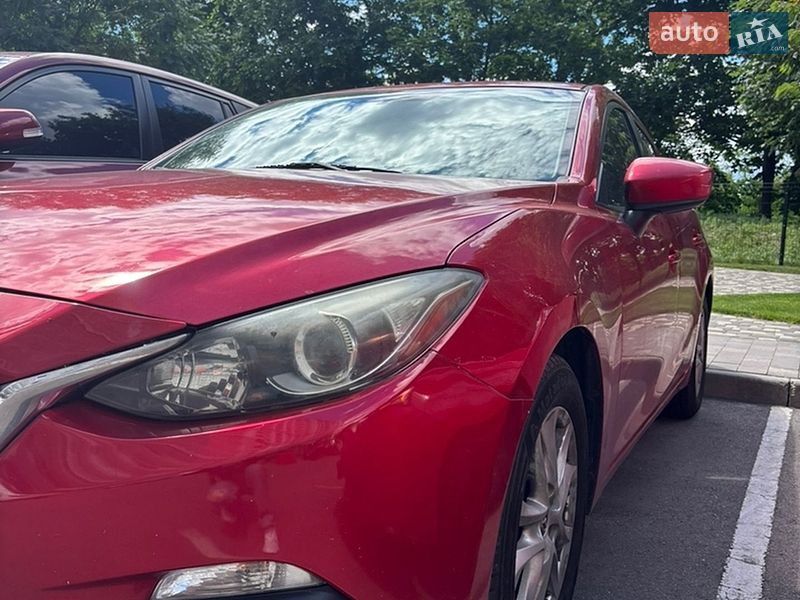 Седан Mazda 3 2014 в Киеве
