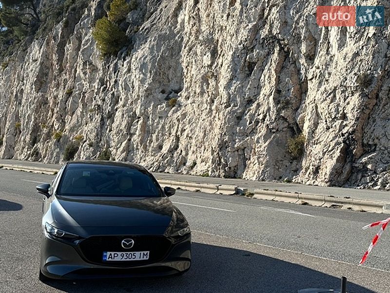 Mazda 3 2019