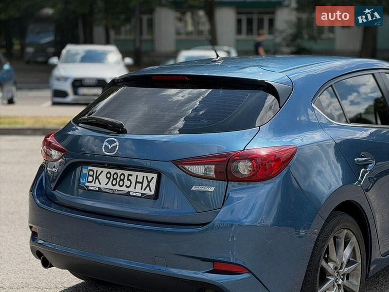 Хэтчбек Mazda 3 2018 в Ровно