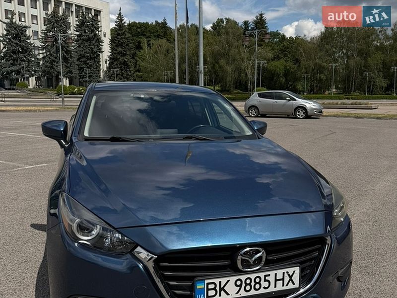 Хэтчбек Mazda 3 2018 в Ровно