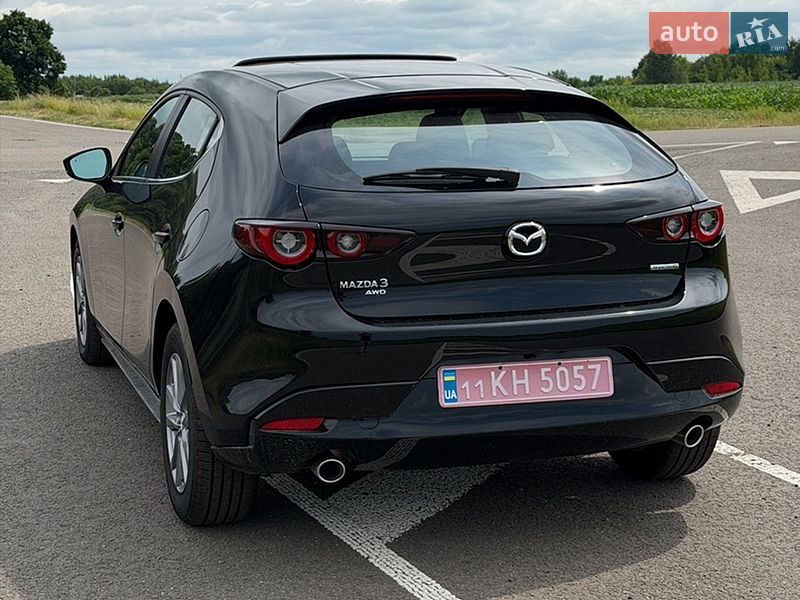 Хэтчбек Mazda 3 2025 в Киеве