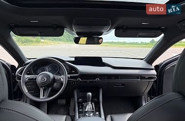 Хэтчбек Mazda 3 2025 в Киеве