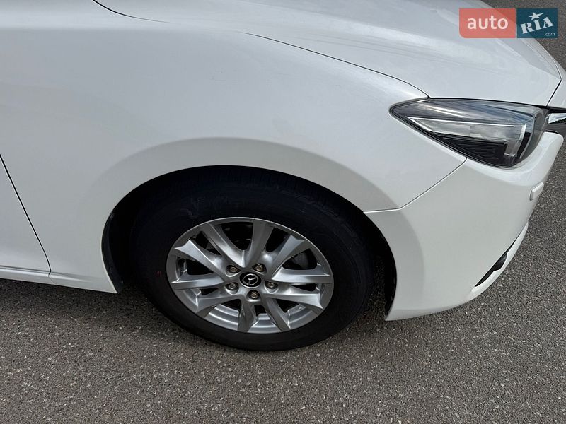 Седан Mazda 3 2018 в Киеве фото 6 Седан Mazda 3 2018 в Киеве