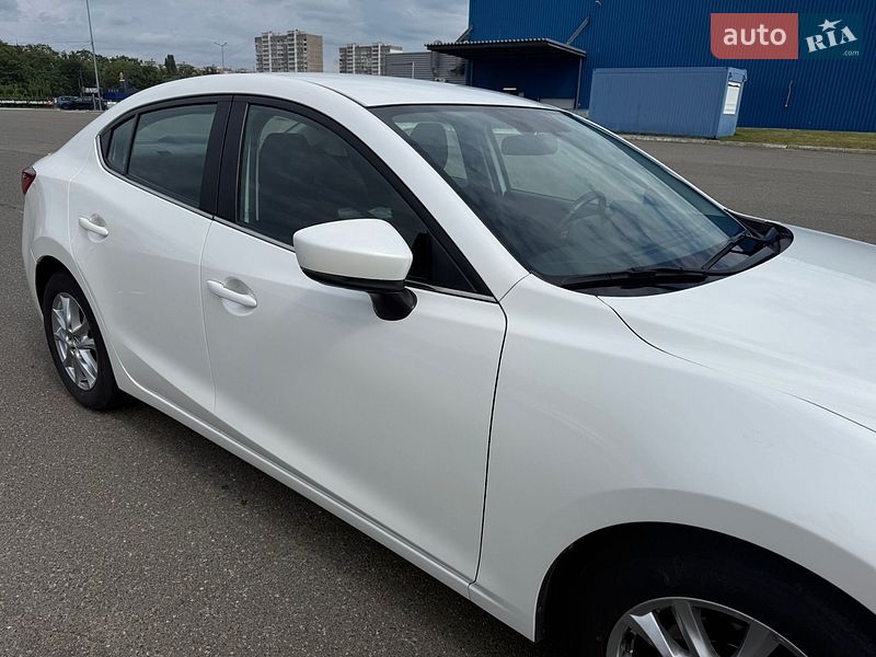 Седан Mazda 3 2018 в Киеве фото 7 Седан Mazda 3 2018 в Киеве