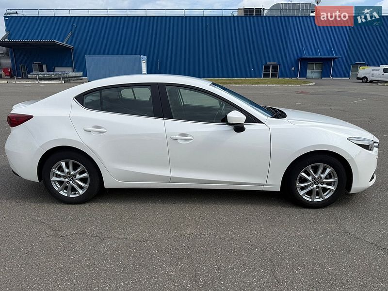 Седан Mazda 3 2018 в Киеве фото 8 Седан Mazda 3 2018 в Киеве