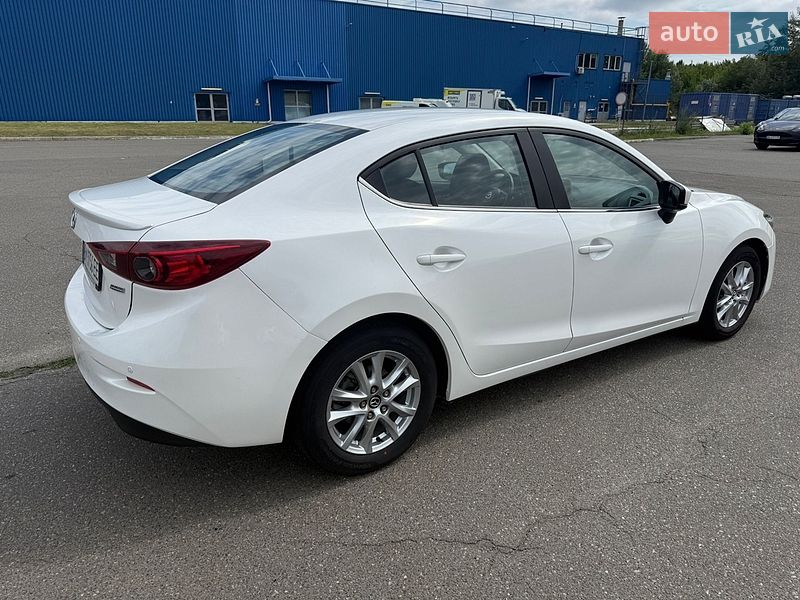 Седан Mazda 3 2018 в Киеве фото 9 Седан Mazda 3 2018 в Киеве