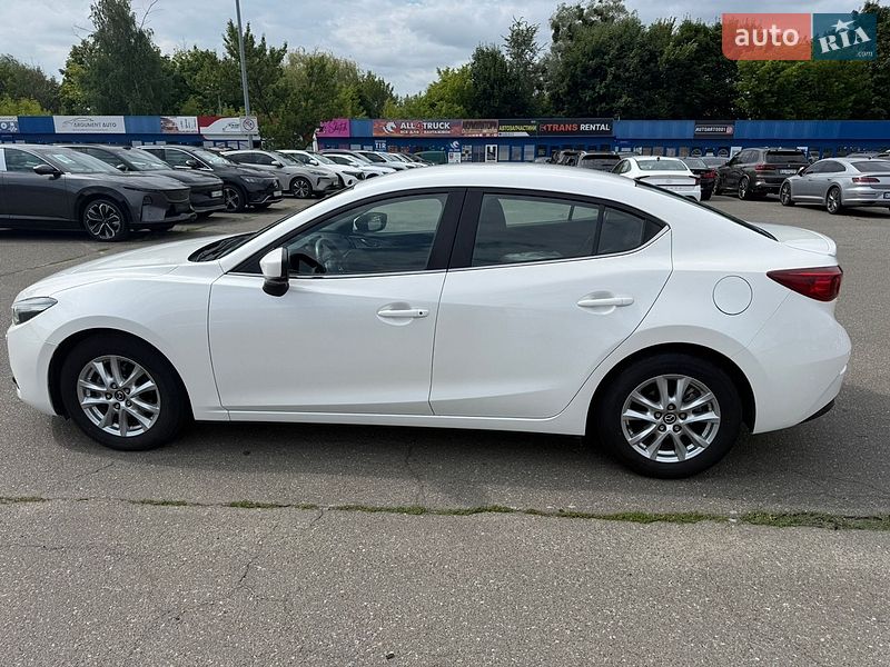 Седан Mazda 3 2018 в Киеве фото 14 Седан Mazda 3 2018 в Киеве