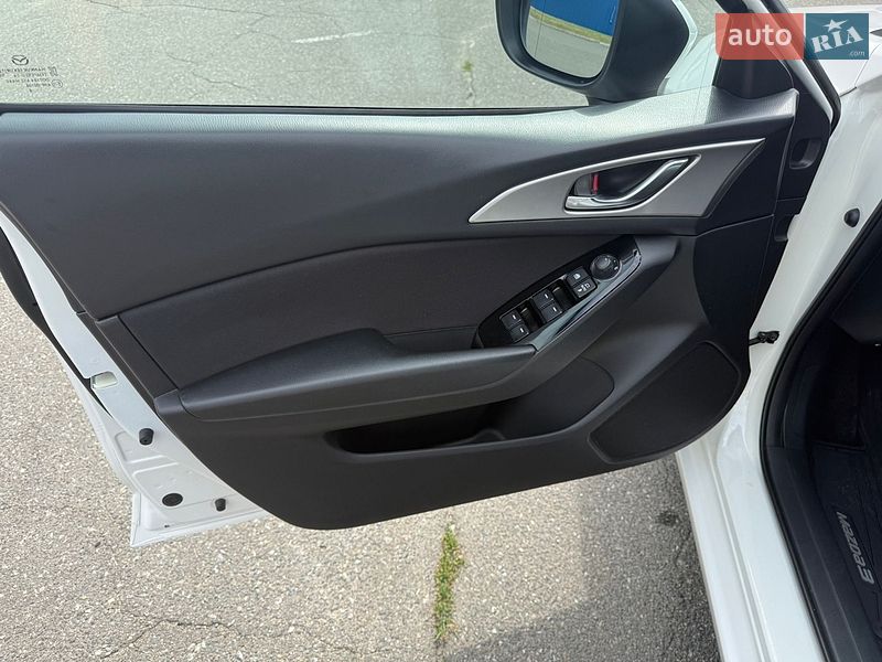 Седан Mazda 3 2018 в Киеве фото 15 Седан Mazda 3 2018 в Киеве