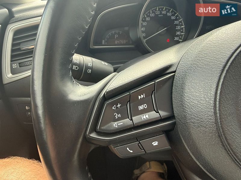 Седан Mazda 3 2018 в Киеве фото 34 Седан Mazda 3 2018 в Киеве