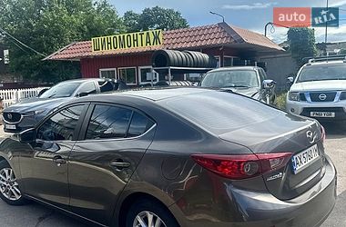 Седан Mazda 3 2015 в Харькове