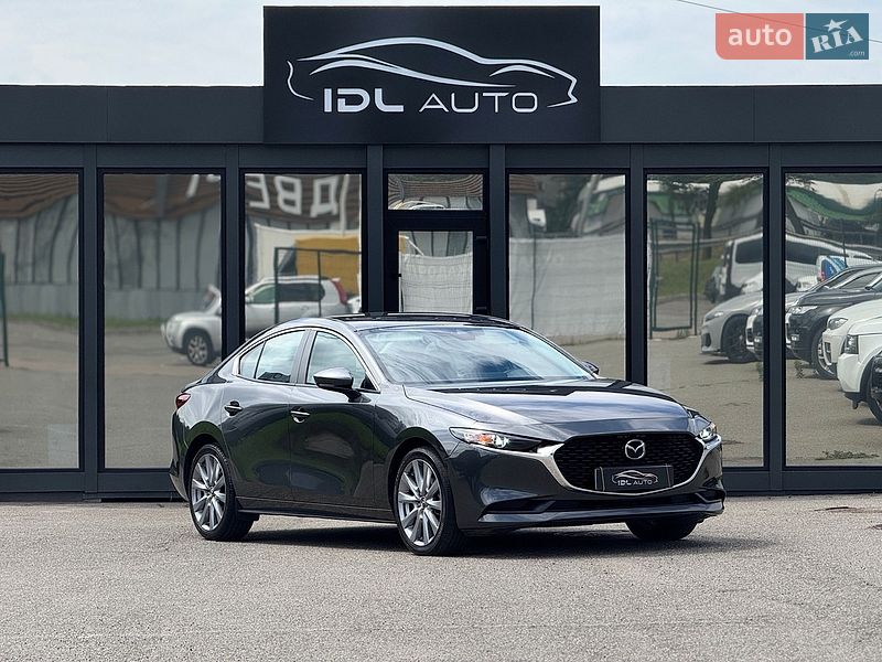 Седан Mazda 3 2023 в Киеве