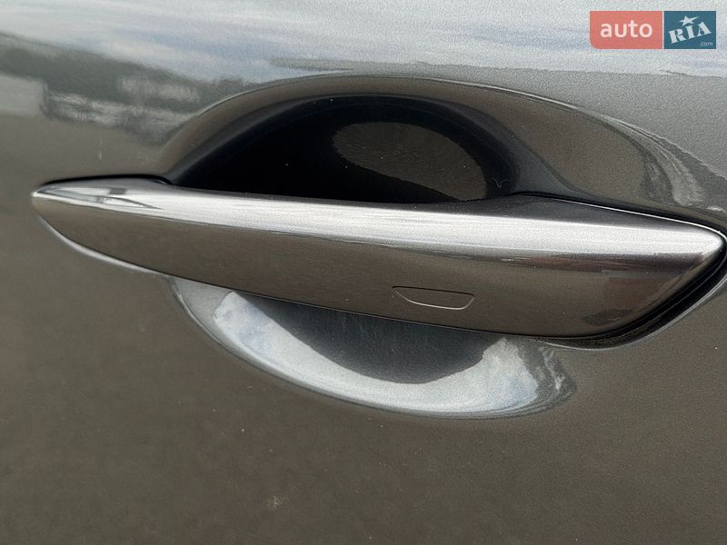 Седан Mazda 3 2023 в Киеве