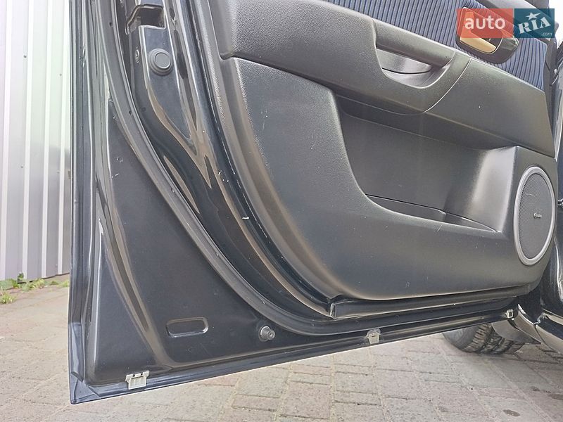 Седан Mazda 3 2007 в Тростянце