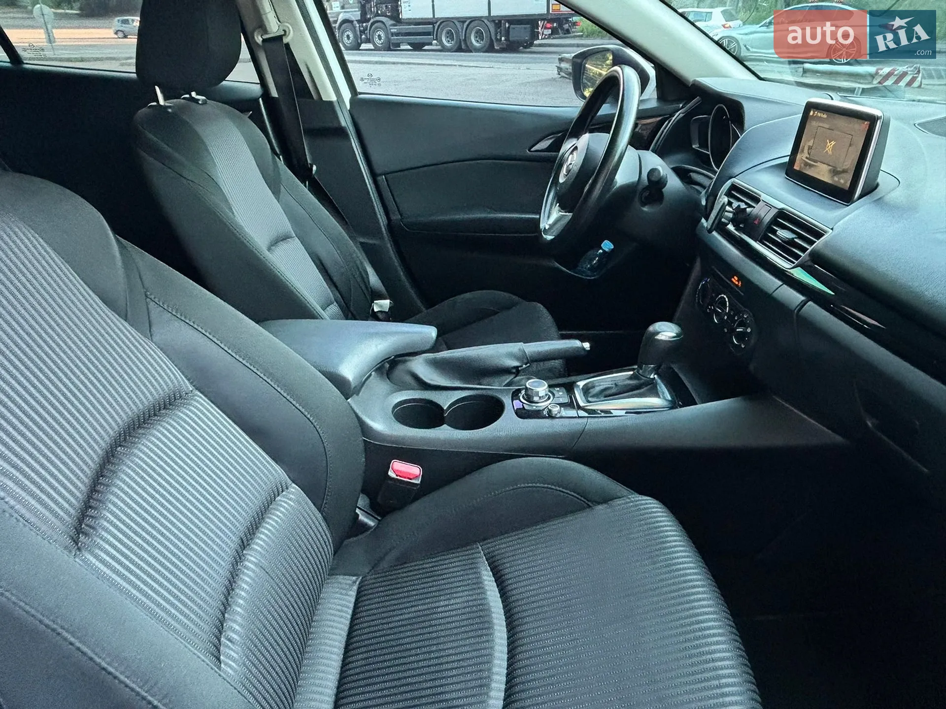 2016 Mazda 3 - мініатюра 9