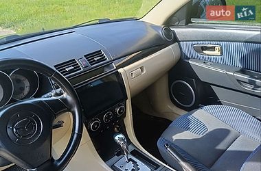 Седан Mazda 3 2007 в Тростянце