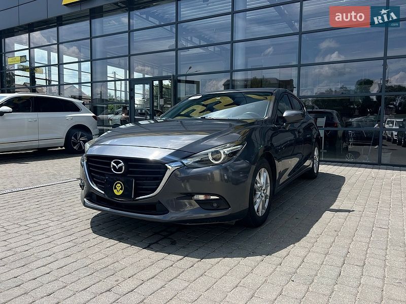 Хэтчбек Mazda 3 2015 в Ивано-Франковске